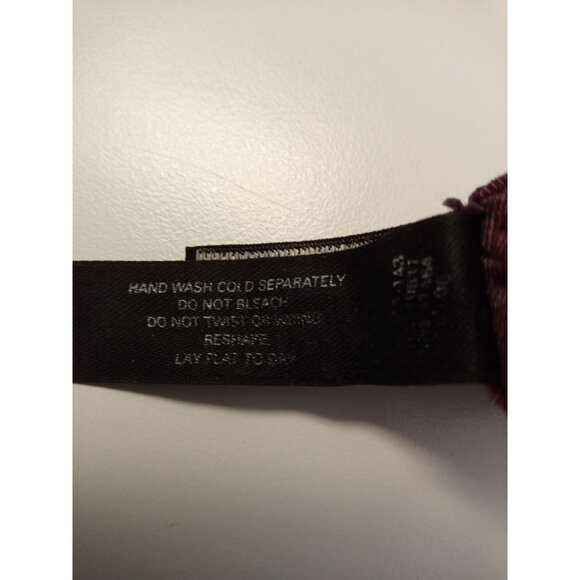 Victoria's Secret Women's Set of Push Up Bra Size 34B - Picture 6 of 13